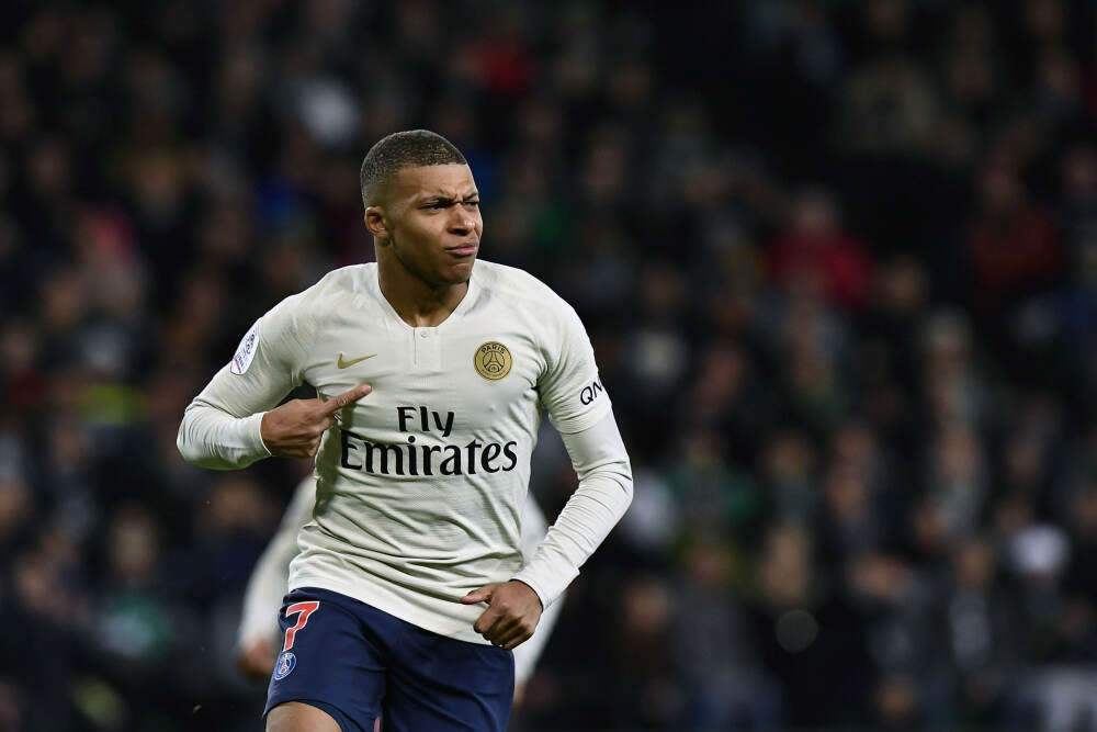 港股迎“国产GPU第一股”壁仞科技，股价首日涨76%